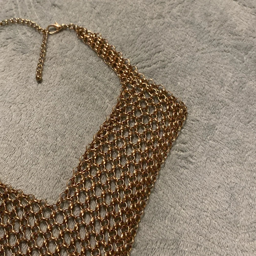 Triangle necklace - Picture 3 of 5